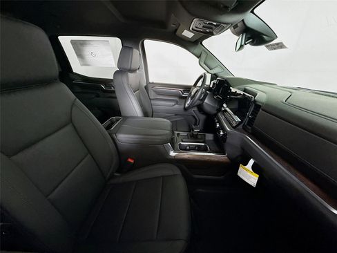 New 2026 GMC Sierra 1500 SLT w/ SLT Premium Plus Package image 23