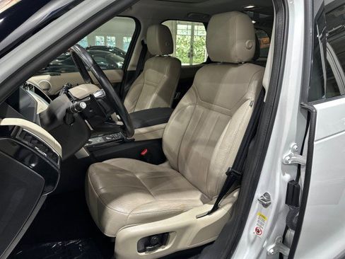 Used 2018 Land Rover Discovery HSE AWD/4WD image 41