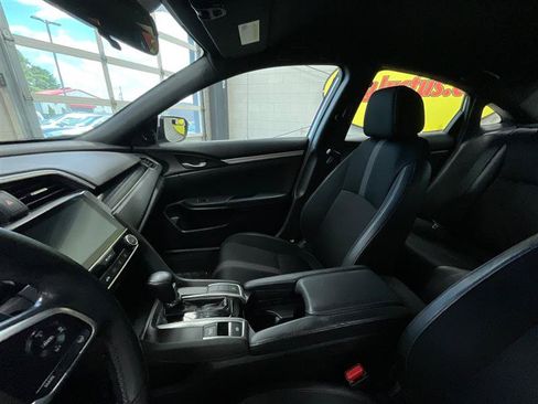 Used 2019 Honda Civic Sport image 12