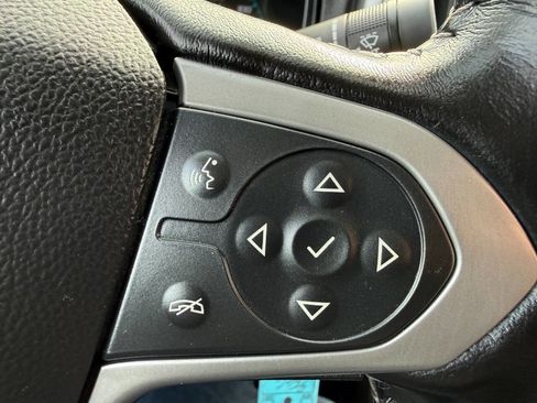 Used 2022 Chevrolet Colorado LT w/ Fleet Safety Package image 21