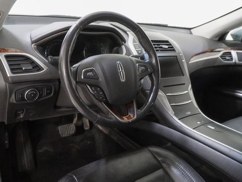 Used 2014 Lincoln MKZ image 21