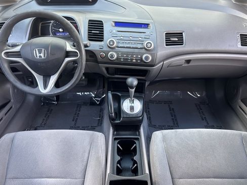 Used 2011 Honda Civic DX-VP image 16