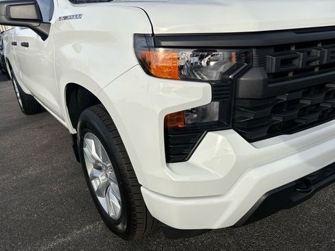 Used 2025 Chevrolet Silverado 1500 Custom image 25