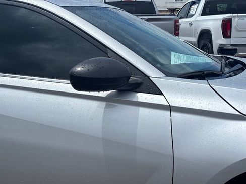 Used 2024 Nissan Altima 2.5 SV AWD/4WD image 9