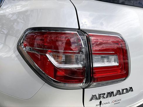 Used 2018 Nissan Armada SL w/ Premium Package image 28