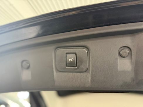 Used 2018 Nissan Murano SL w/ Moonroof Package image 38