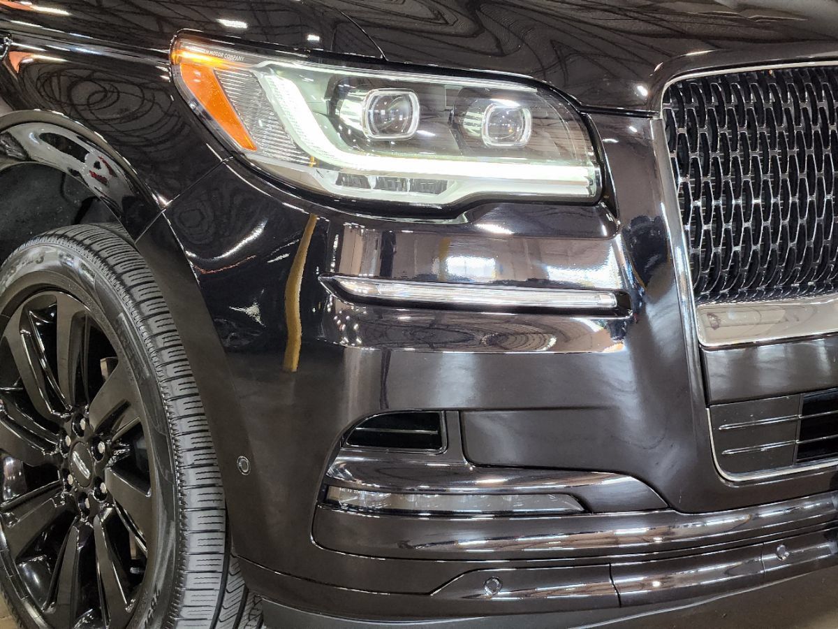 Used 2022 Lincoln Navigator Reserve AWD/4WD image 13