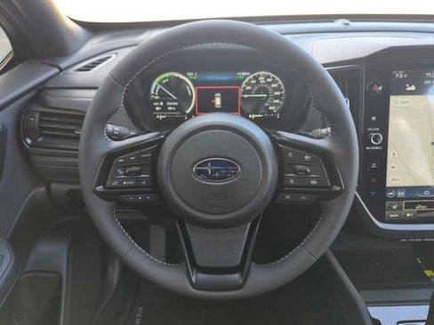 Used 2025 Subaru Forester Premium image 19
