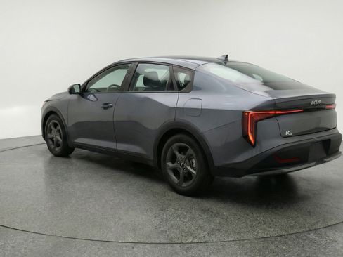 Used 2025 Kia K4 LXS image 6