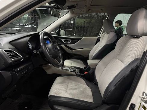Used 2023 Subaru Forester Premium image 17