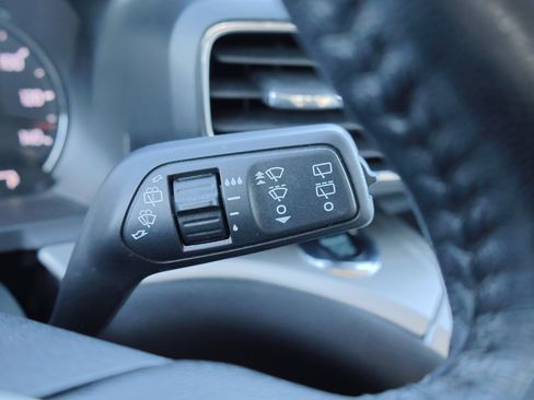 Certified 2022 Ford Explorer XLT w/ Equipment Group 202A image 20