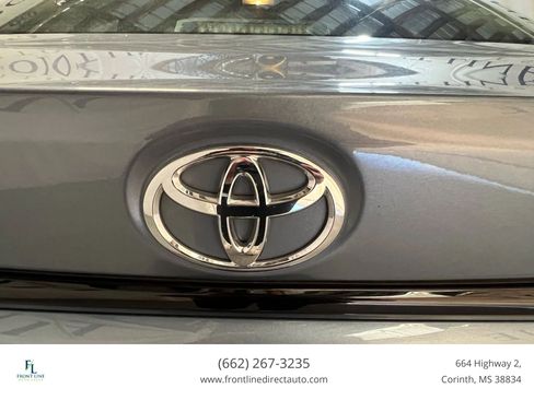 Used 2022 Toyota Corolla LE image 11