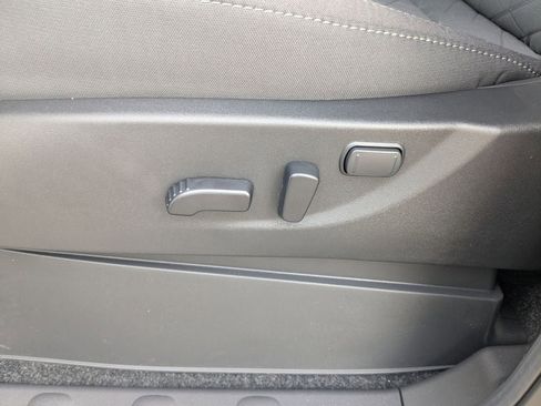 New 2026 Nissan Frontier SV image 13