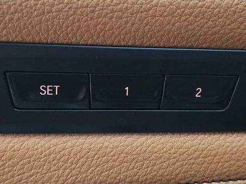Used 2018 BMW 530i xDrive AWD/4WD image 18