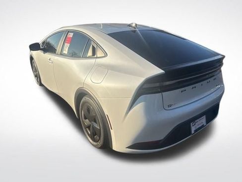 New 2026 Toyota Prius Plug-In Hybrid FWD image 3