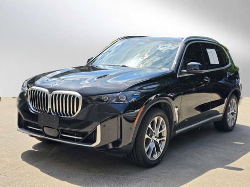Used 2024 BMW X5 xDrive40i w/ Premium Package AWD/4WD image 7