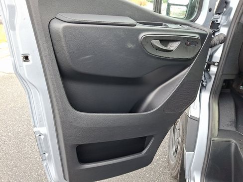 New 2025 Mercedes-Benz Sprinter 2500 image 8