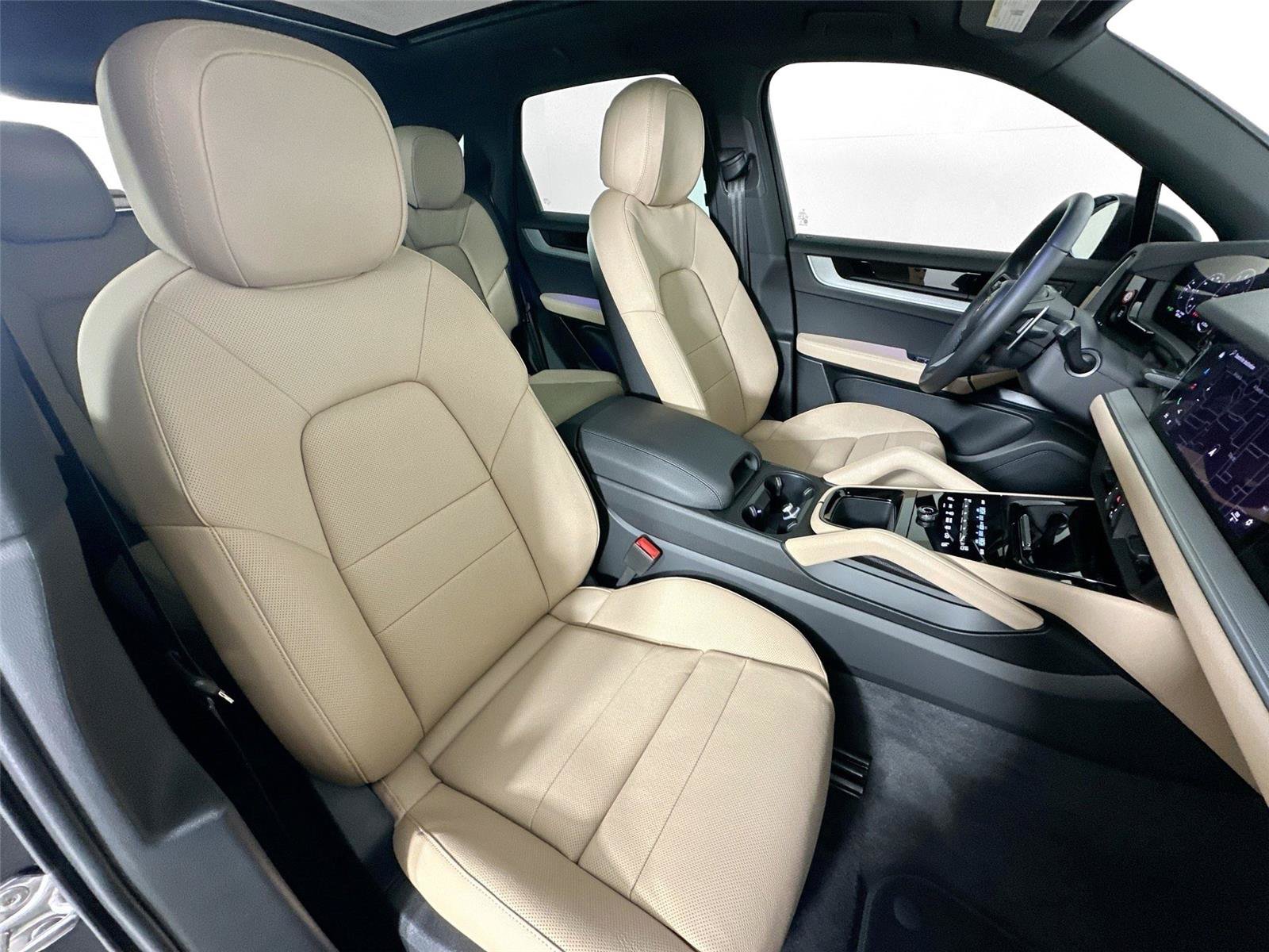 Certified 2026 Porsche Cayenne AWD/4WD image 27