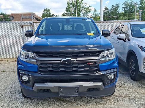Used 2022 Chevrolet Colorado Z71 AWD/4WD image 3