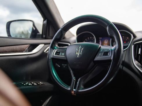 Used 2014 Maserati Ghibli S Q4 AWD/4WD image 40