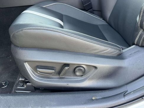 Used 2025 Toyota Camry SE image 18