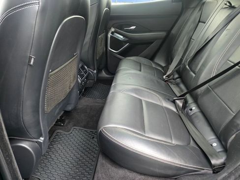 Used 2018 Jaguar E-PACE R-Dynamic HSE image 33