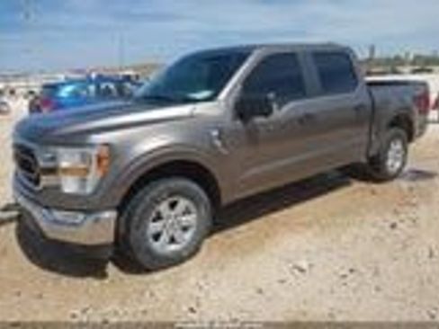 Used 2021 Ford F150 XLT w/ Tow Technology Package AWD/4WD image 2
