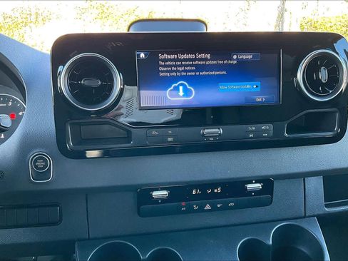 New 2025 Mercedes-Benz Sprinter 2500 image 6