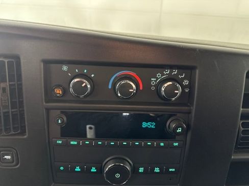 Used 2024 Chevrolet Express 2500 image 22