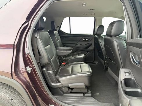 Used 2018 Chevrolet Traverse LT FWD image 21