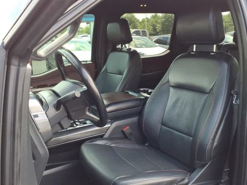 Used 2022 Ford F150 Lariat RWD image 2