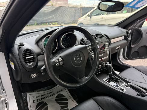Used 2007 Mercedes-Benz SLK 280 w/ AMG Sport Pkg image 8