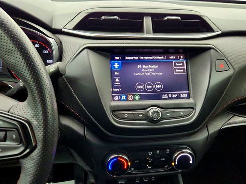 Used 2022 Chevrolet TrailBlazer RS image 17