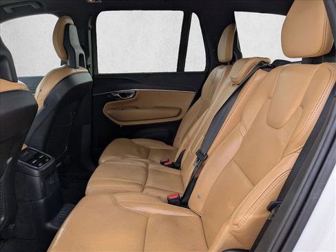 Used 2021 Volvo XC90 T8 Inscription w/ Advanced Package image 15