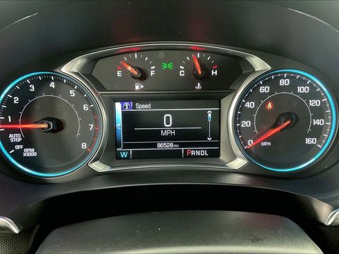 Used 2018 Chevrolet Malibu LT w/ Driver Confidence Package FWD image 13