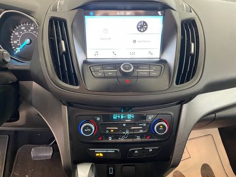 Used 2017 Ford Escape SE w/ SE Leather Comfort Package FWD image 14