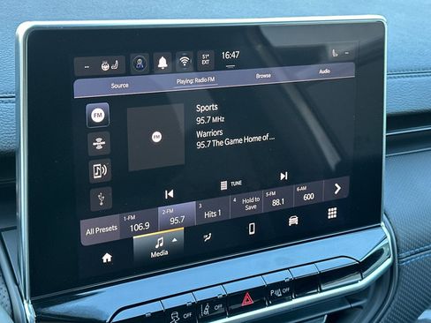 New 2026 Jeep Compass Limited image 17