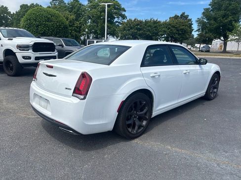 Used 2023 Chrysler 300 Touring w/ Sport Appearance Package RWD image 7