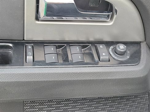 Used 2012 Ford Expedition Limited image 22