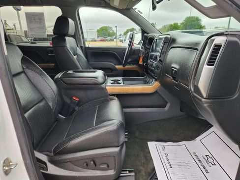 Used 2017 Chevrolet Silverado 1500 LTZ AWD/4WD image 28