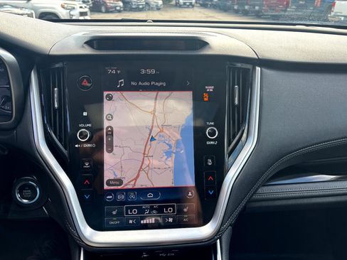 Used 2020 Subaru Outback Limited image 24