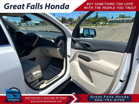 Used 2023 GMC Acadia Denali AWD/4WD image 31
