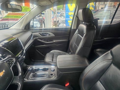 Used 2020 Chevrolet Traverse LT AWD/4WD image 9