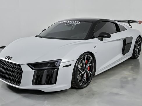 Used 2017 Audi R8 V10 image 6