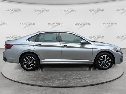 Certified 2023 Volkswagen Jetta S FWD image 9