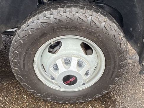 Used 2023 GMC Sierra 3500 Pro w/ Convenience Package image 18