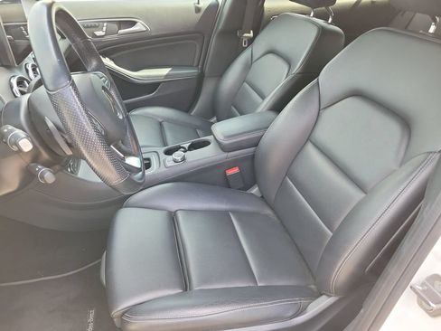 Used 2019 Mercedes-Benz GLA 250 image 12