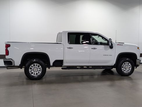 Used 2022 Chevrolet Silverado 3500 LTZ w/ Z71 Off-Road Package image 2