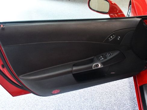 Used 2008 Chevrolet Corvette Coupe w/ Preferred Equipment Group RWD image 22
