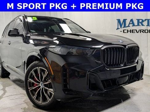 Used 2025 BMW X5 xDrive50e w/ M Sport Package image 1